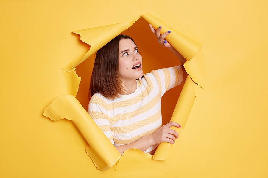 Bad Habits That Can Crack Your Teeth